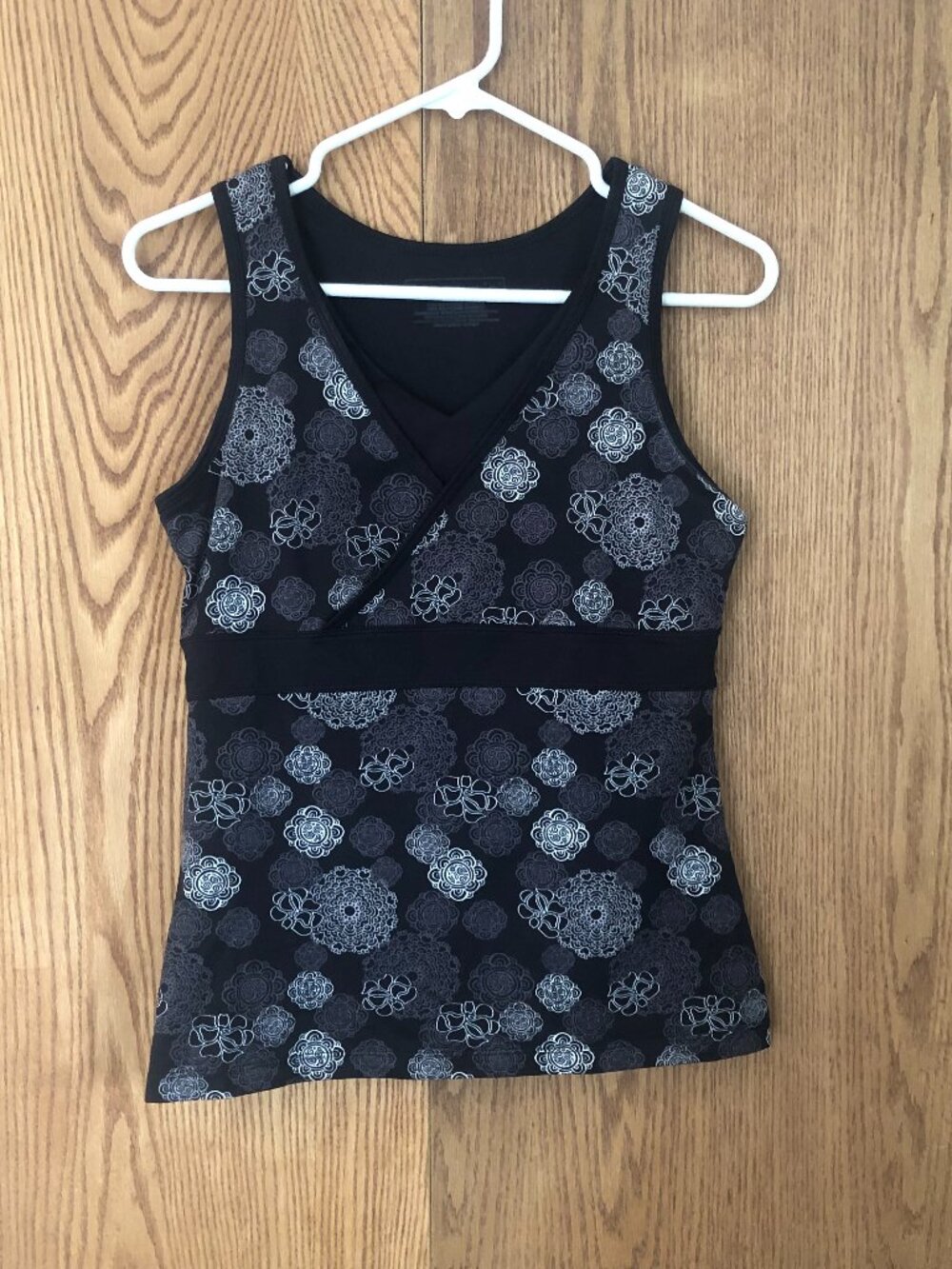 Tek Gear M Athletic Yoga Tank Top Built In Shelf Bra Black White Medallion